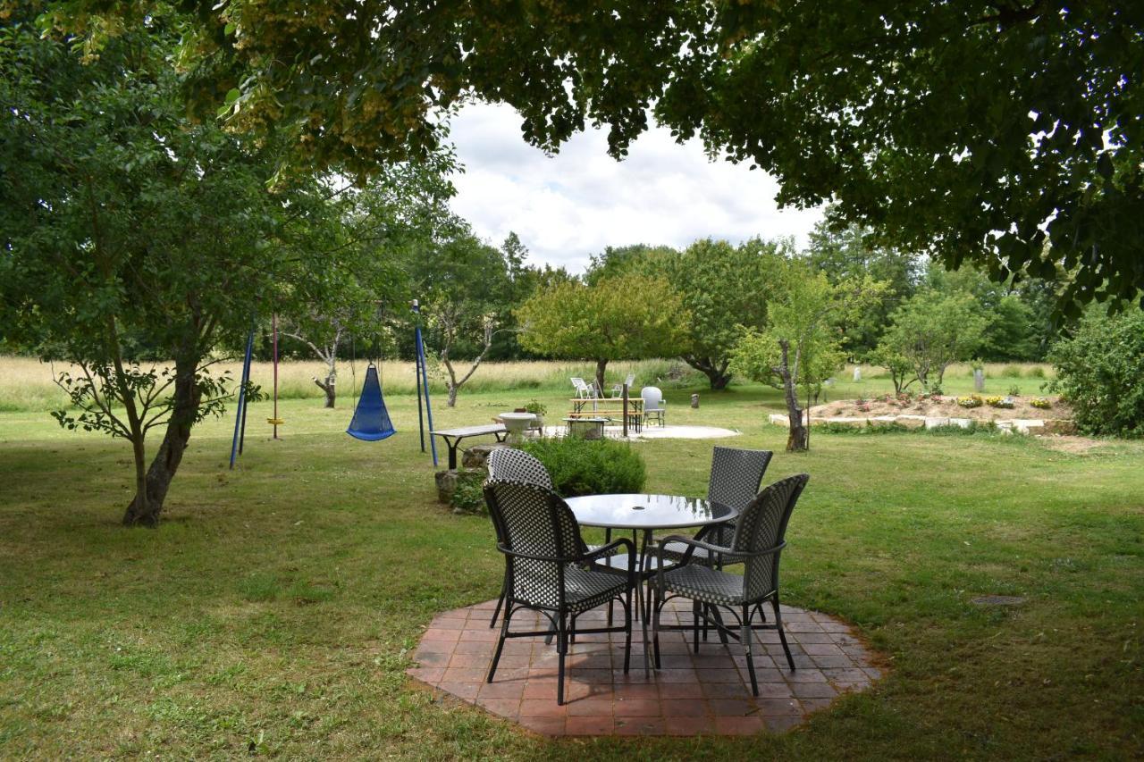 Bed and Breakfast Le Moulin Bleu Seigy Экстерьер фото